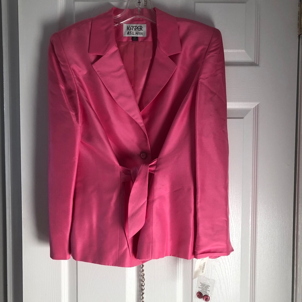 NWT.Jacket petite. 100%silk